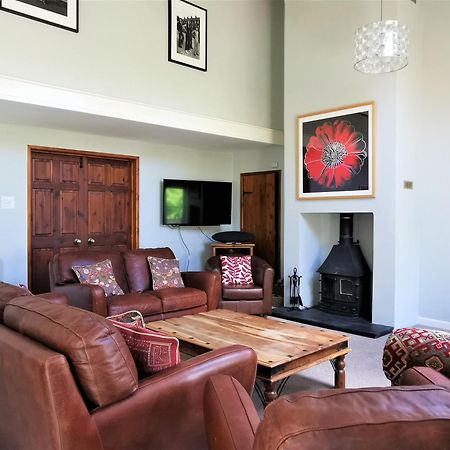 Wellstone Cottages - Coach House Llanfyrnach Bagian luar foto