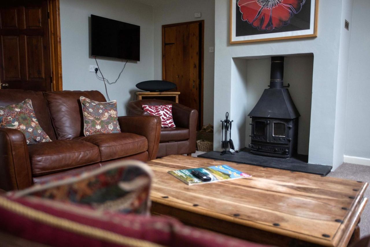 Wellstone Cottages - Coach House Llanfyrnach Bagian luar foto