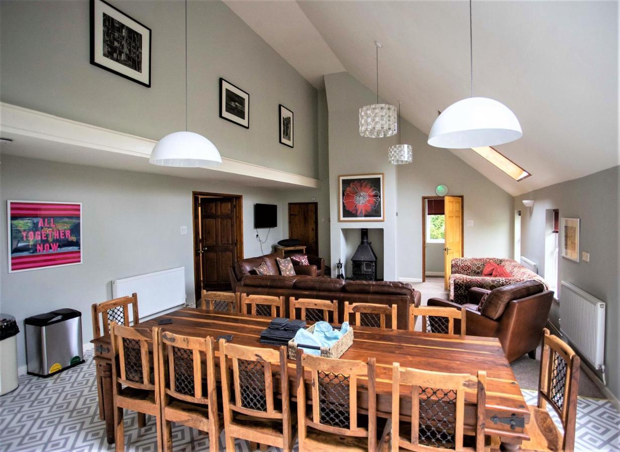Wellstone Cottages - Coach House Llanfyrnach Bagian luar foto